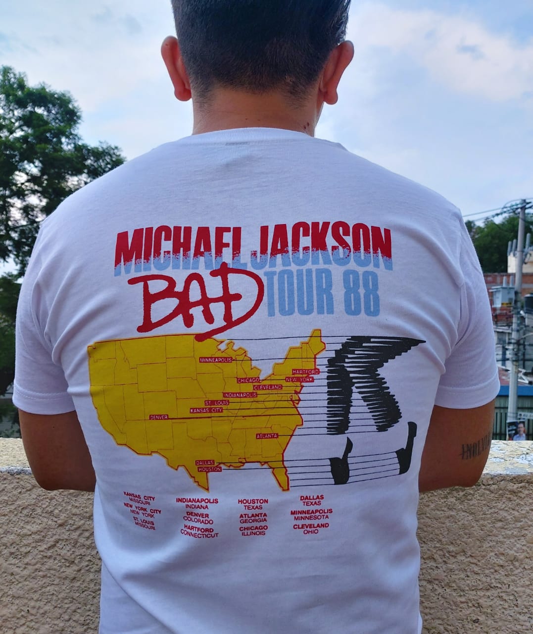 BAD TOUR
