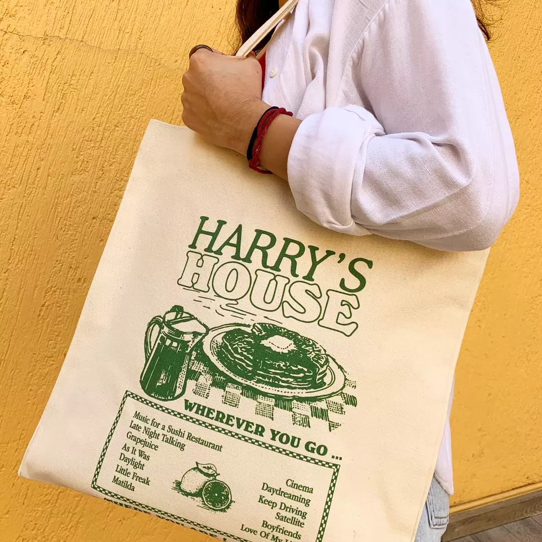 HARRY'S HOUSE TOTE BAG